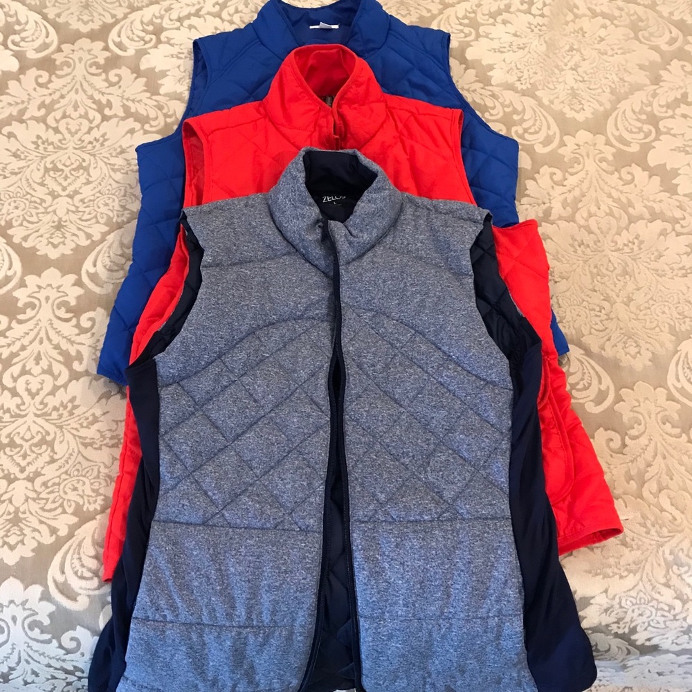 3 puffer vests